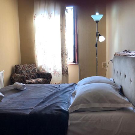 Lucky Family Hotel Tiflis Dış mekan fotoğraf
