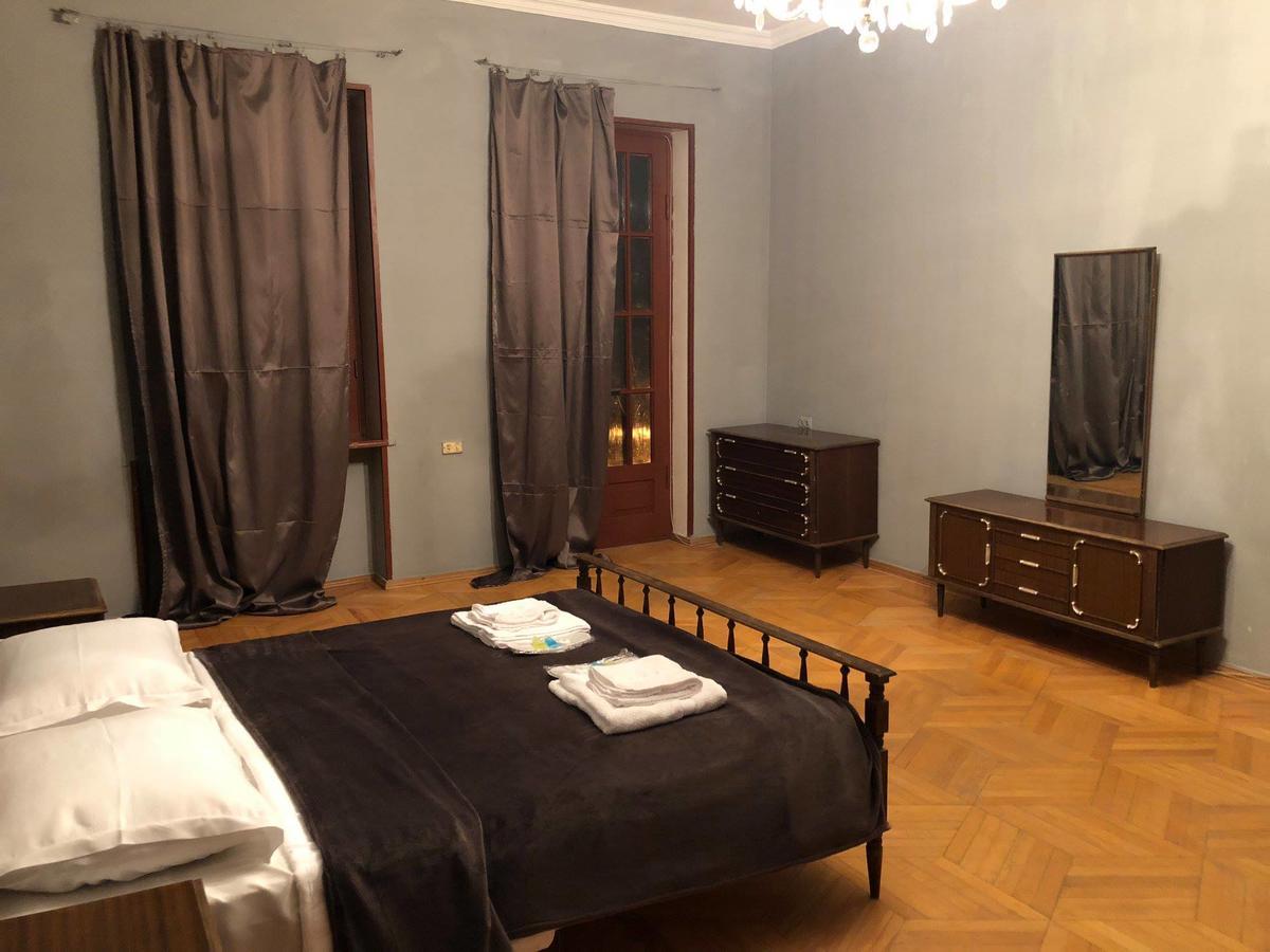 Lucky Family Hotel Tiflis Dış mekan fotoğraf