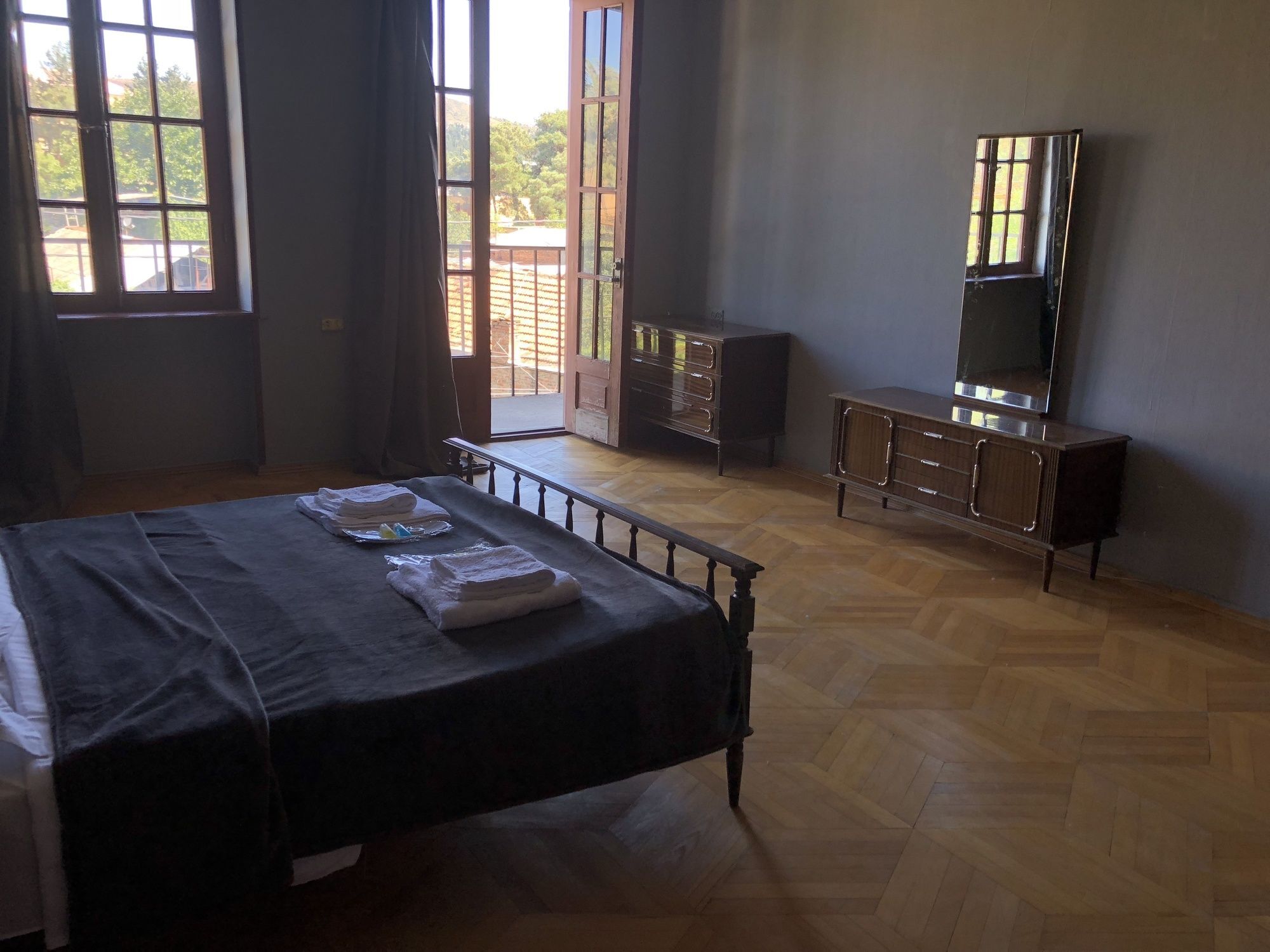 Lucky Family Hotel Tiflis Dış mekan fotoğraf